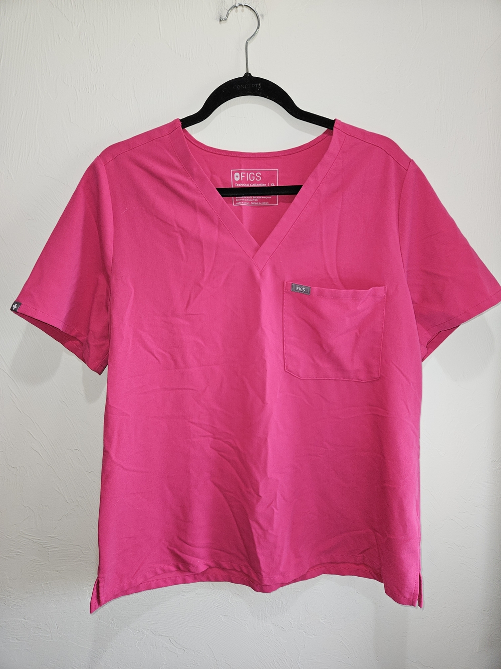 FIGS Scrubs Set Hot Pink V-Neck Top & Jogger Pants Womens Size XL Extra Large - Picture 2 of 15